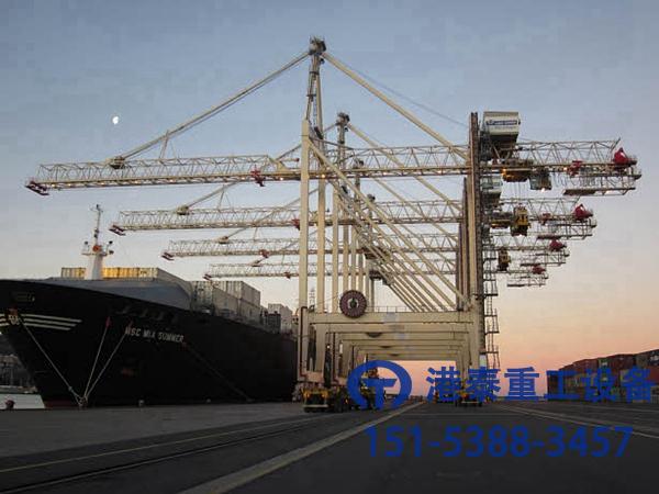 河南港泰岸邊橋式起重機廠家介紹岸橋的安全環保與廣泛應用