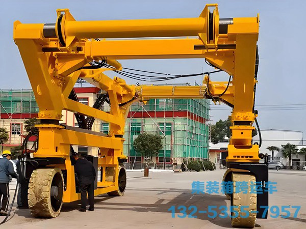 廣東河源集裝箱跨運(yùn)車廠家輪胎式跨運(yùn)車怎么選