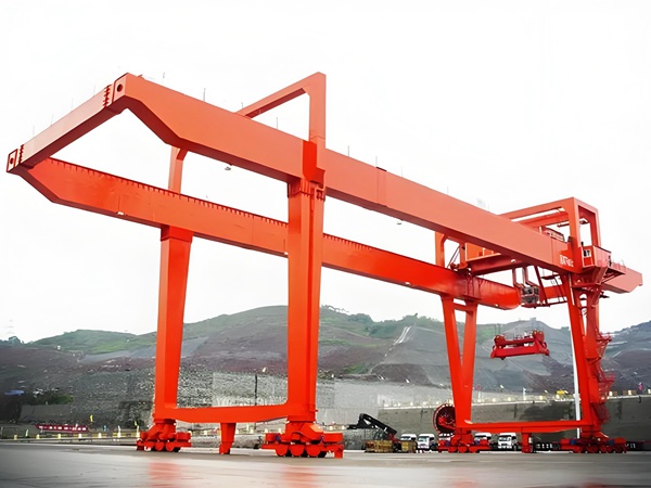 江西上饒集裝箱門式起重機廠家自動化碼頭龍門吊
